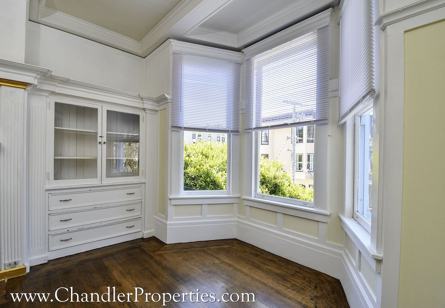 Apartments on Clayton St · San Francisco photo 2