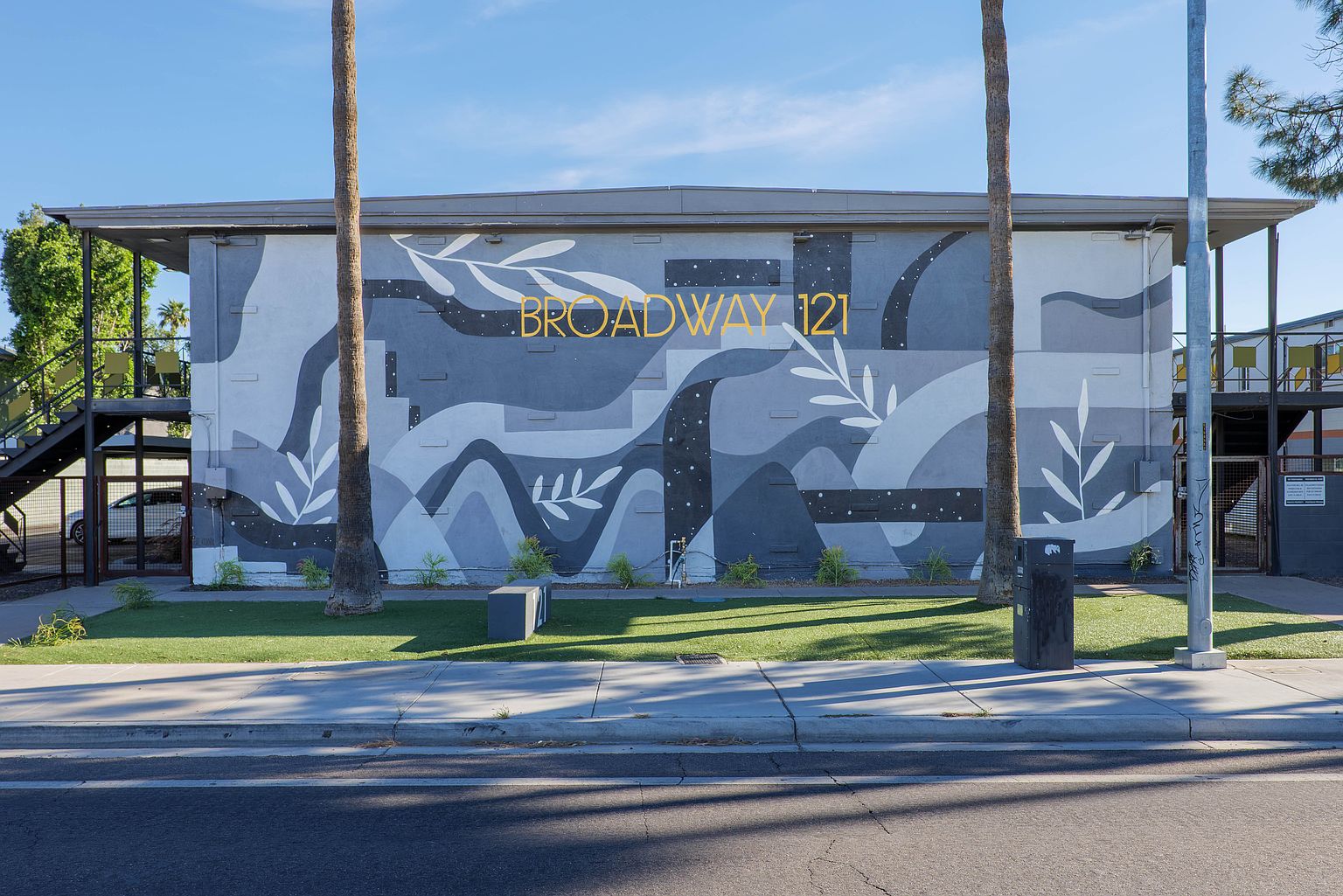 123 E Broadway Rd Tempe, AZ 85282 photo 2