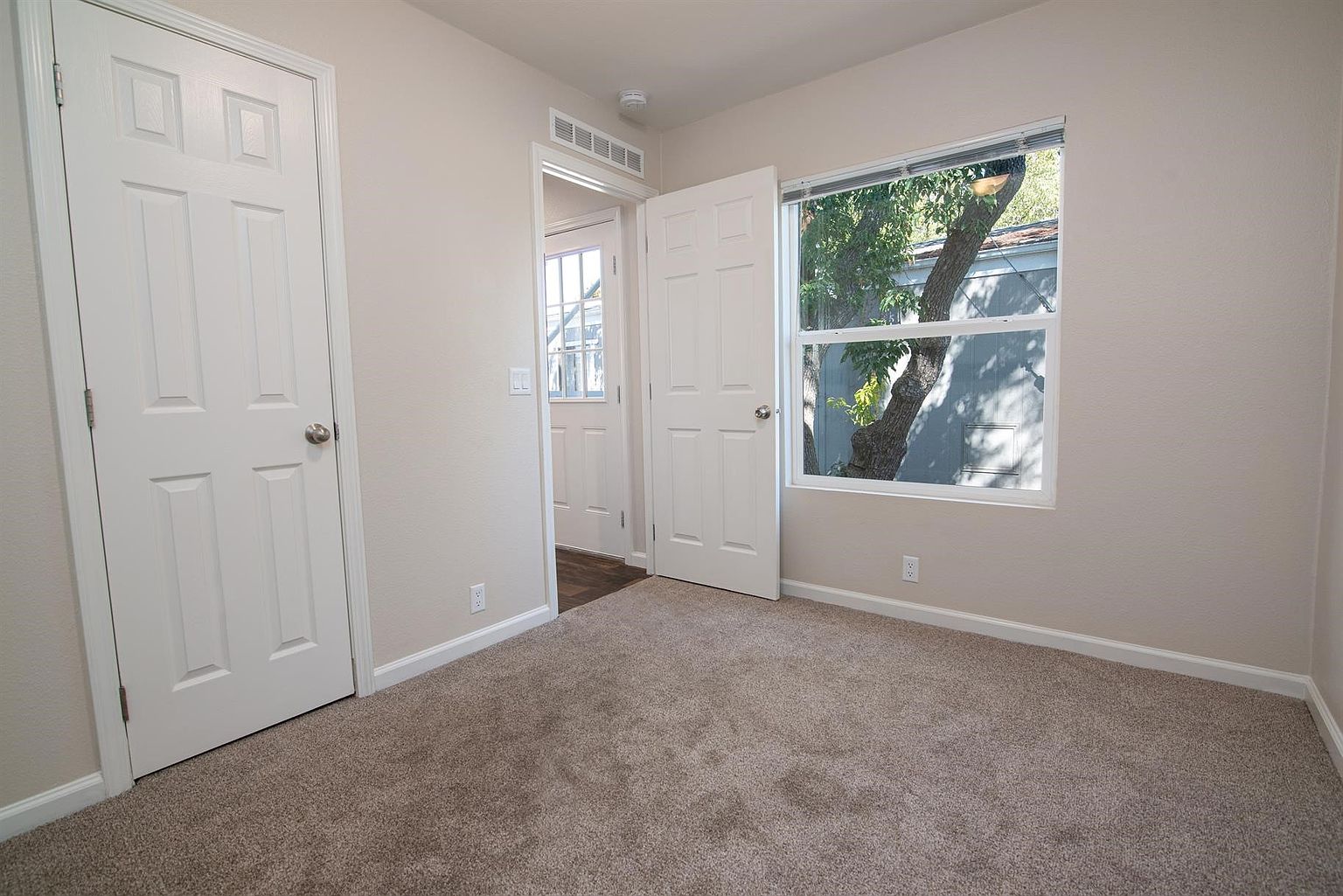 2800 Monterey Rd photo 3