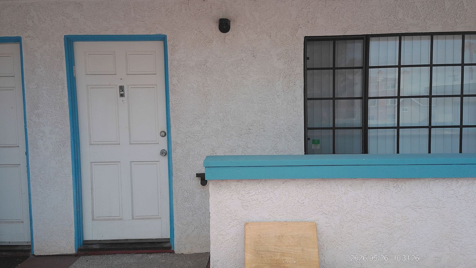 239 Daisy Ave photo 3