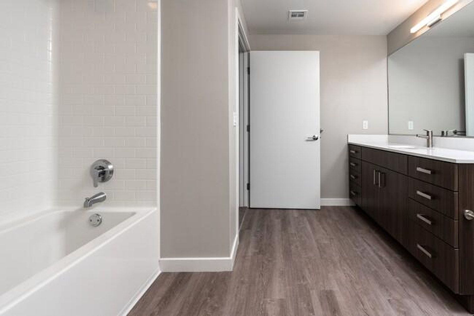 3556 Rambla Pl Floor 3-ID1094627P photo 3