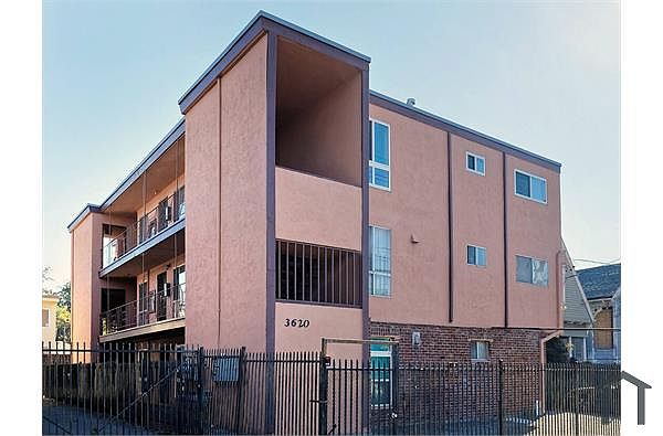 3620 West St photo 4