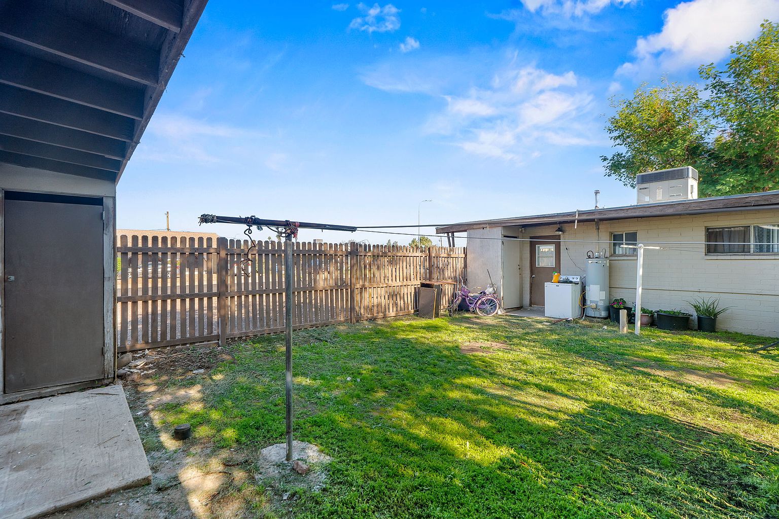 1141 E Harry St photo 5