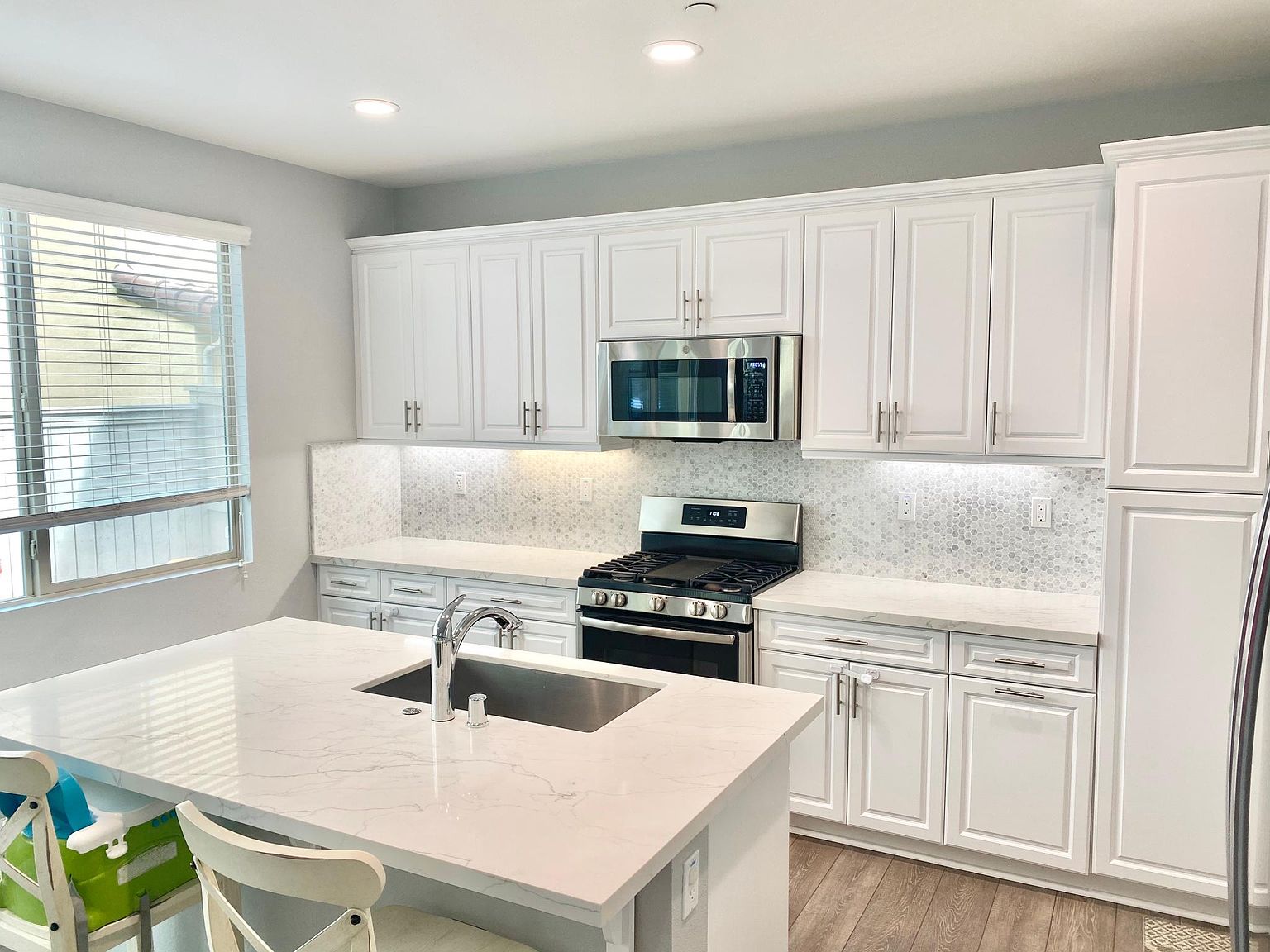 1063 1/2 Sea Glass Way photo 5