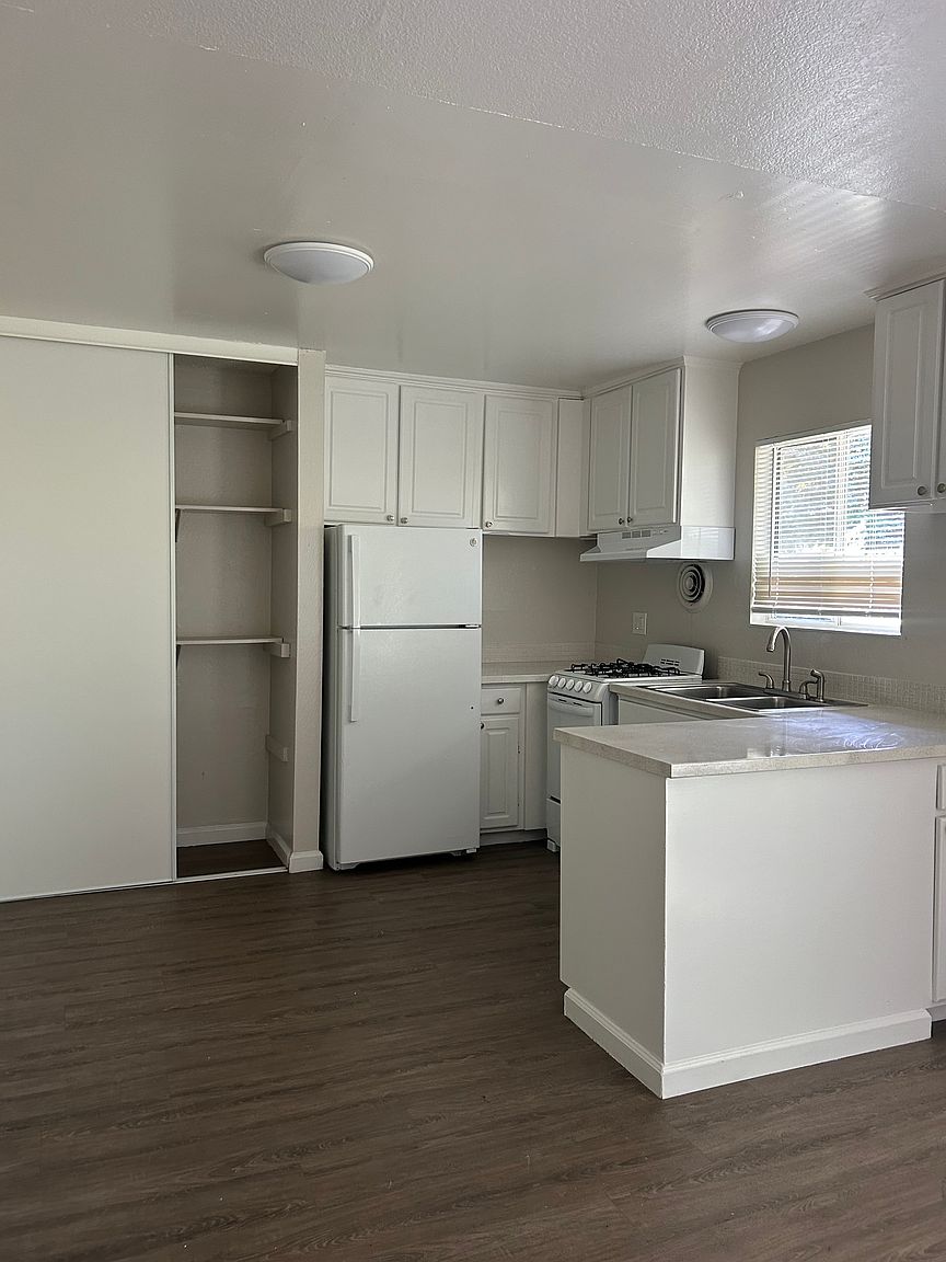 2BR/1BA Apartment on Lincoln Ave · San Rafael photo 3