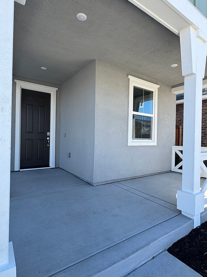 2448 Northridge Ln photo 2