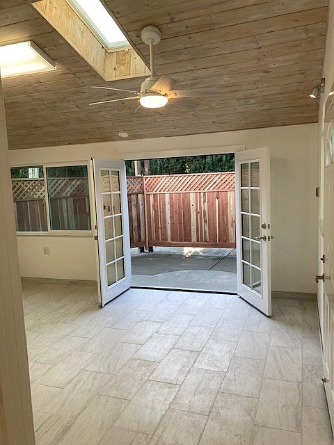 525 Rincon Rd photo 2