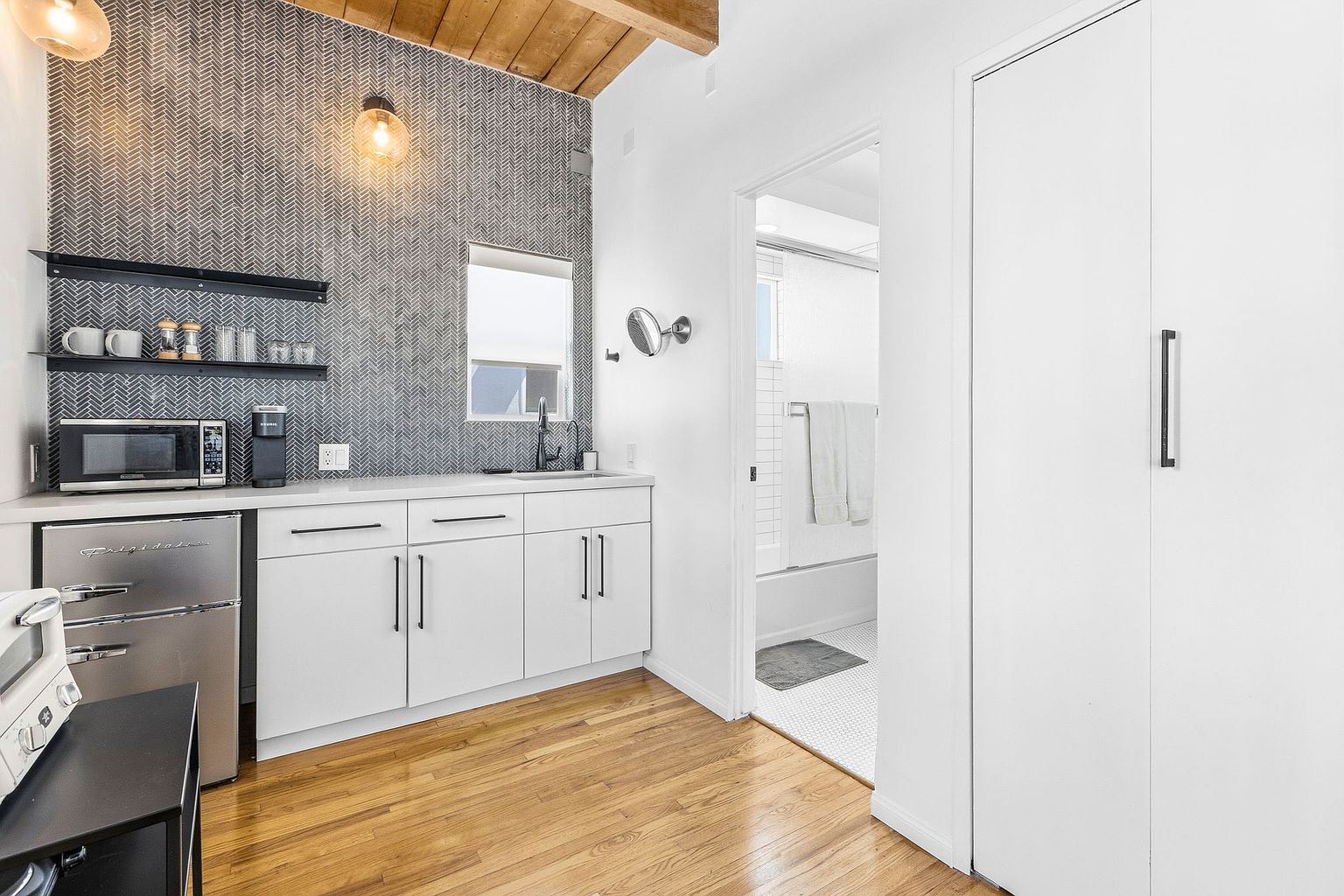 2809 Strandway Adu Bay photo 4