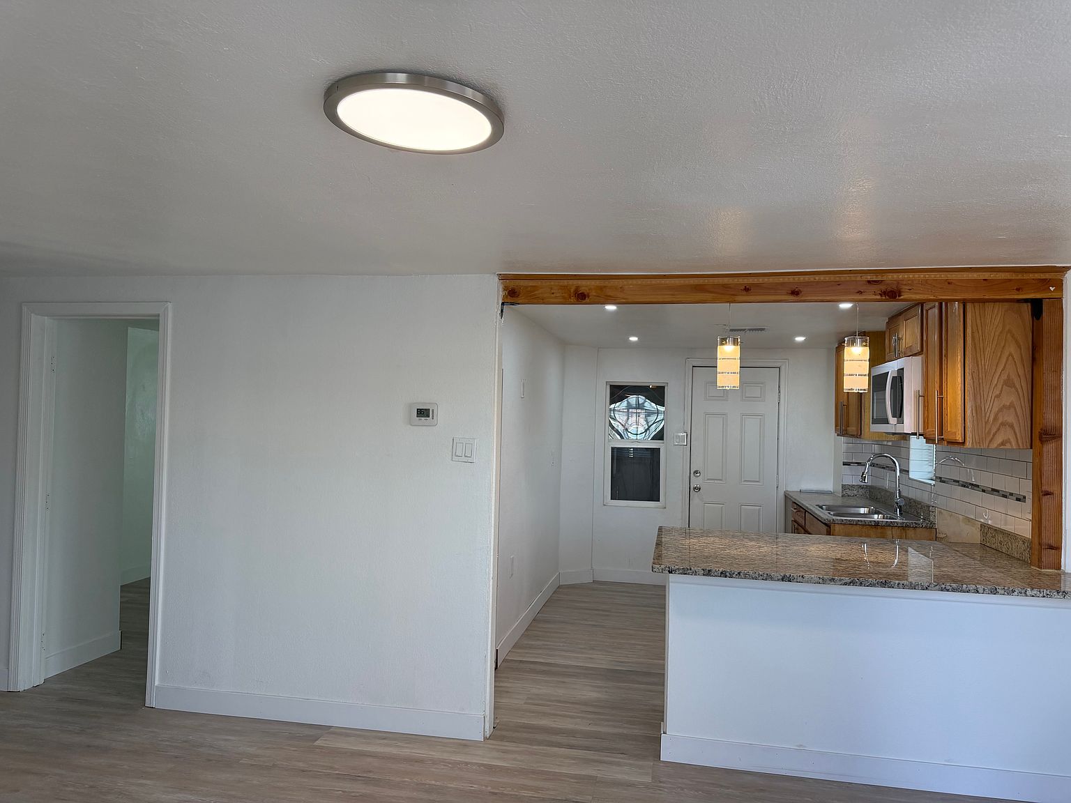 3752 E Polk St photo 3