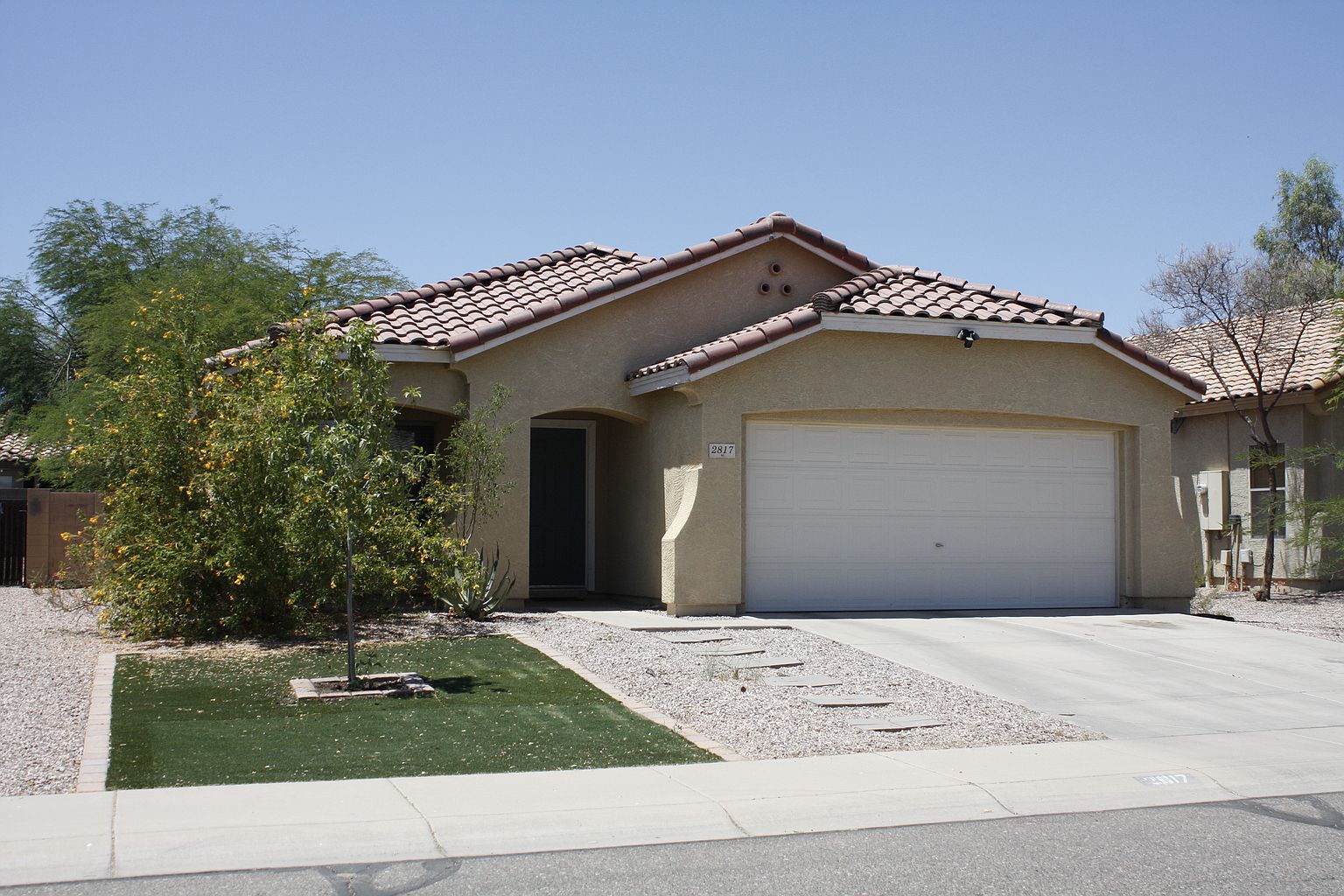 2817 W Silver Creek Ln Queen Creek, AZ 85144 photo 2
