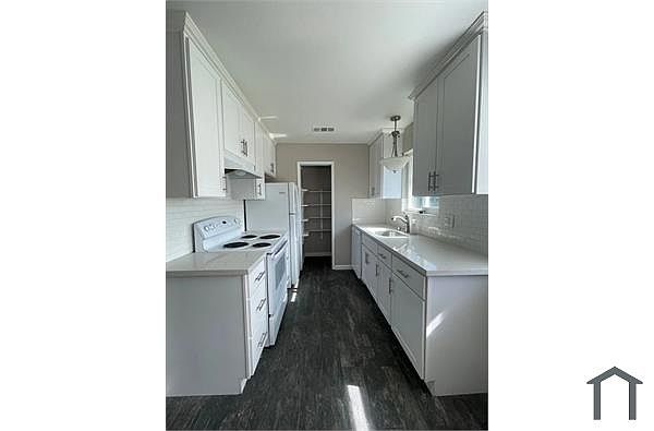 7344 Rainbow Dr photo 4