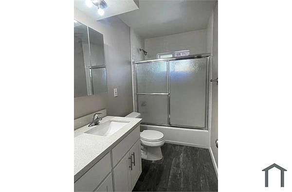 7344 Rainbow Dr photo 2