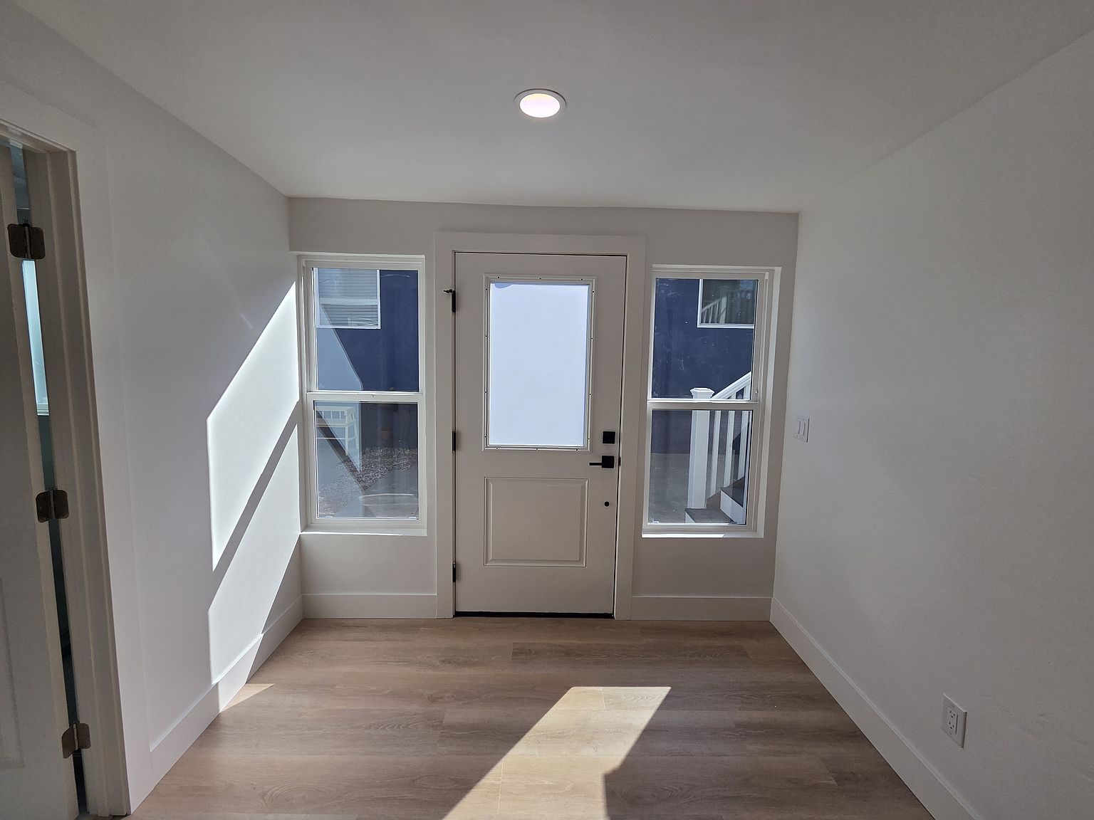 1120 Tait St photo 5