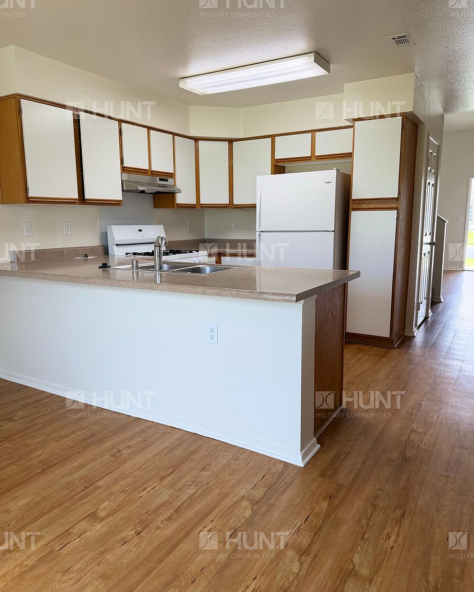 237 Inchon St photo 3