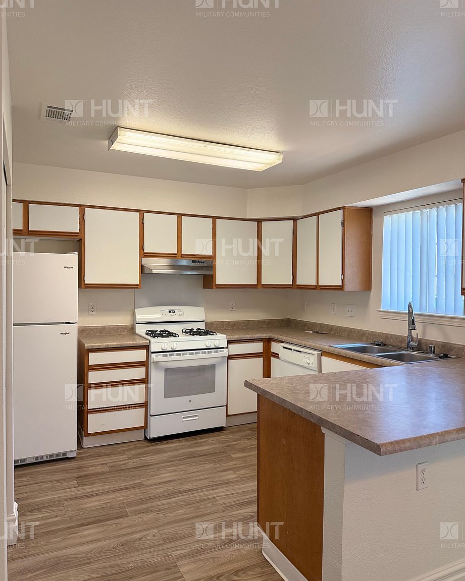 119 Hagaru Ct W photo 2