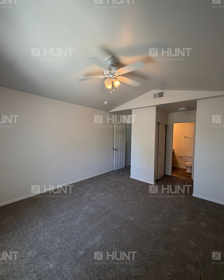 119 Hagaru Ct W photo 4