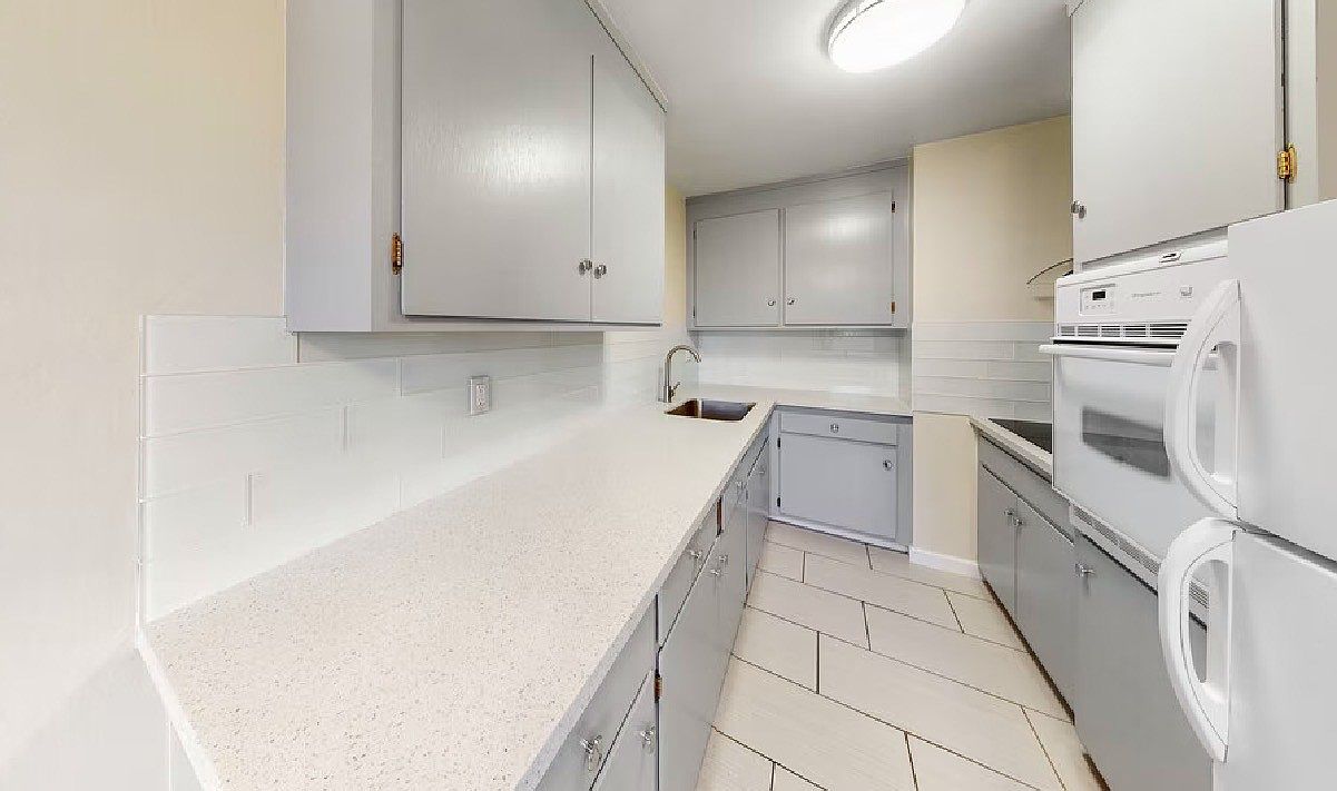 1BR/1BA Apartment on Dutton Ave · San Leandro photo 3