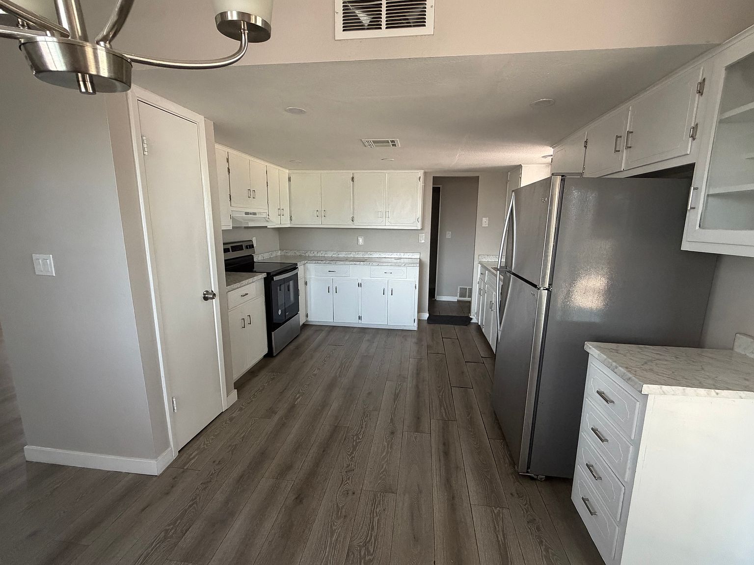 1505 N Evergreen St Chandler, AZ 85225 photo 4