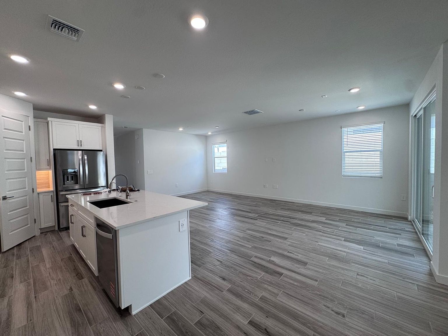 25115 N 27th Way photo 2