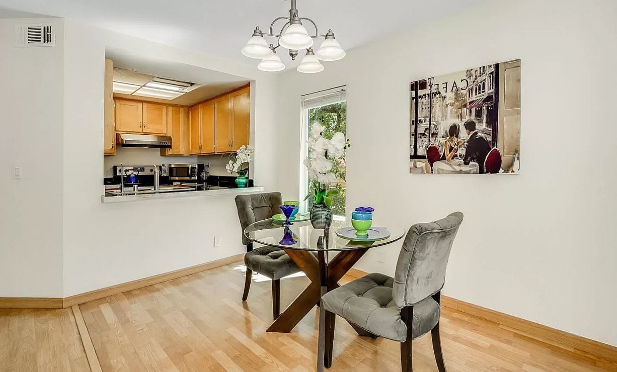5307 Borneo Cir photo 2