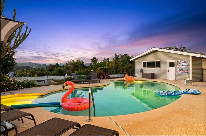 321 W Kalmia St W photo 3