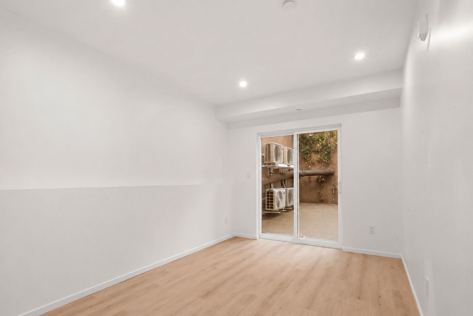 1BR/1BA Apartment on San Bruno Ave · San Francisco photo 2