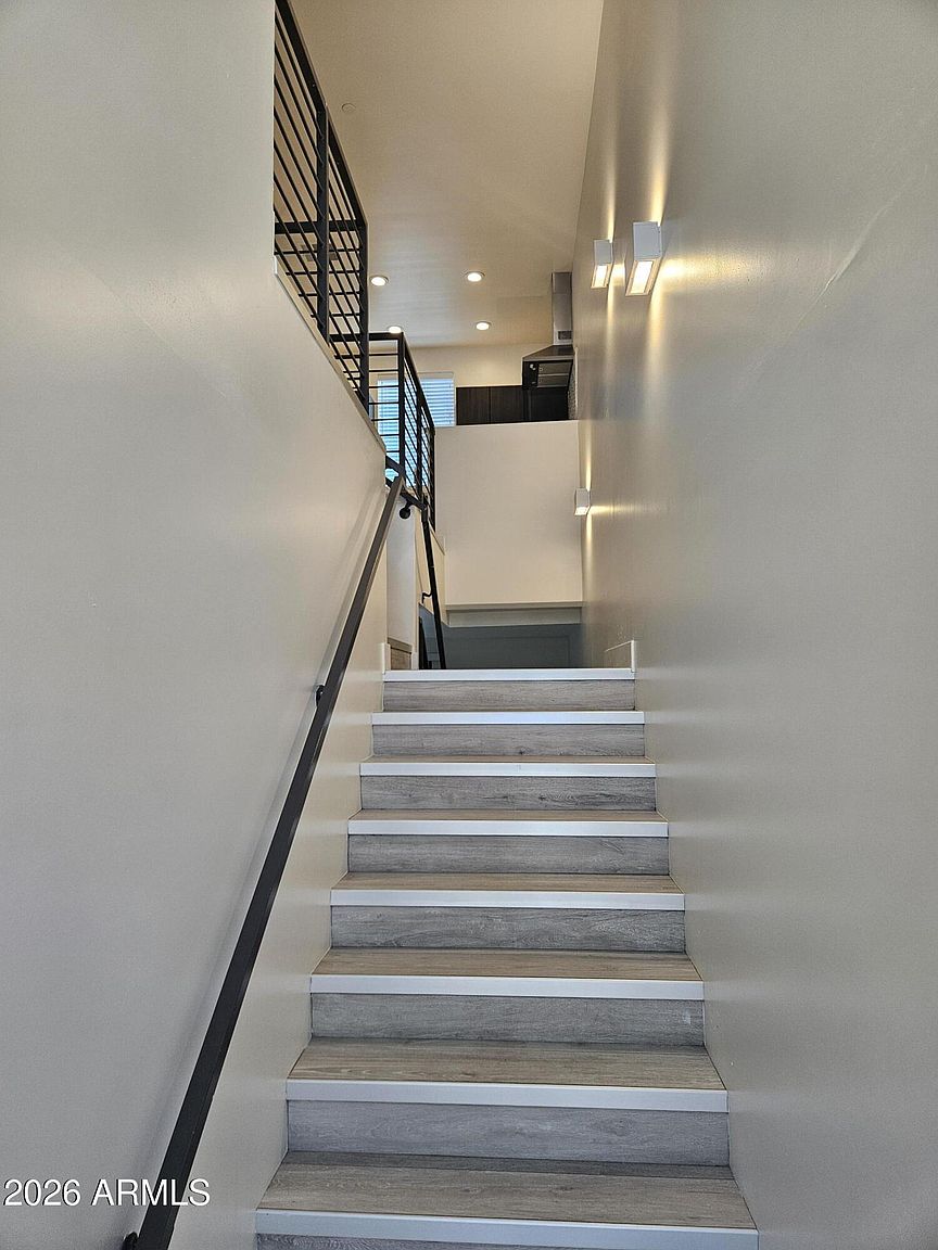 264 S Roosevelt St Tempe, AZ 85281 photo 2