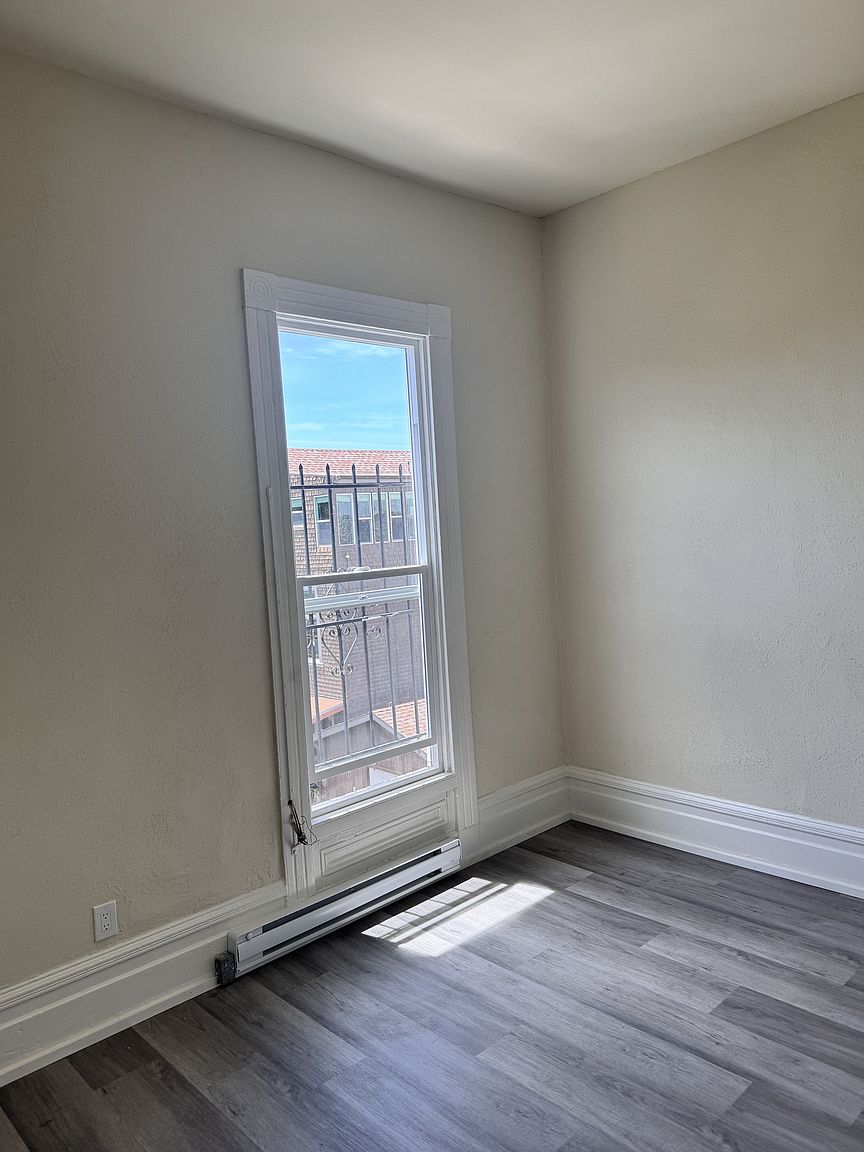 1021 18th St unit 6 photo 4