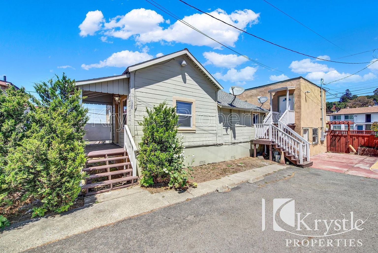 132 Tennessee St Vallejo, CA 94590 photo 2