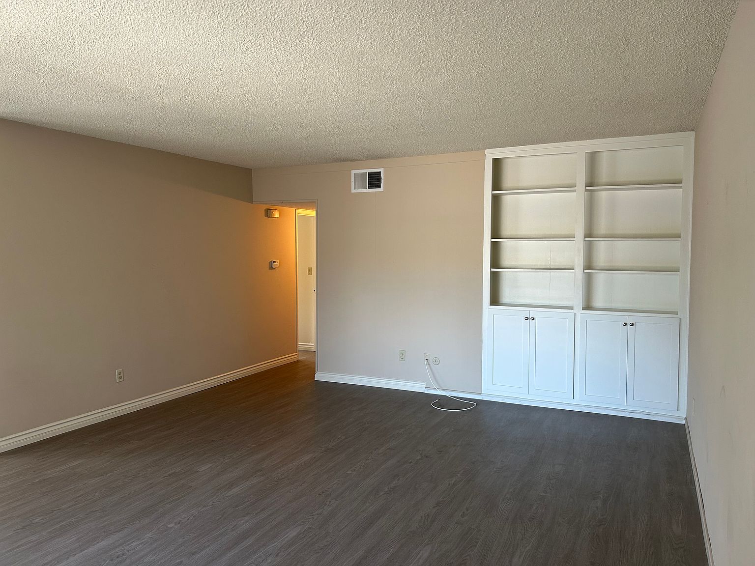 8600 Lemon Ave photo 3