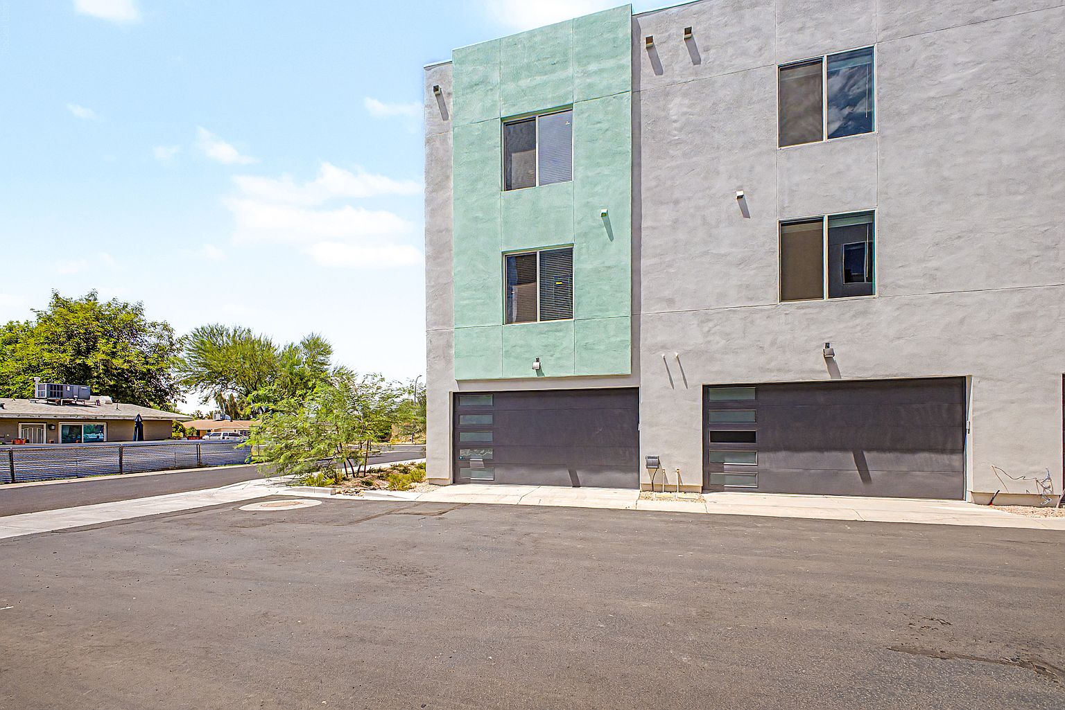 2601 E Clarendon Ave Lot 9 photo 5