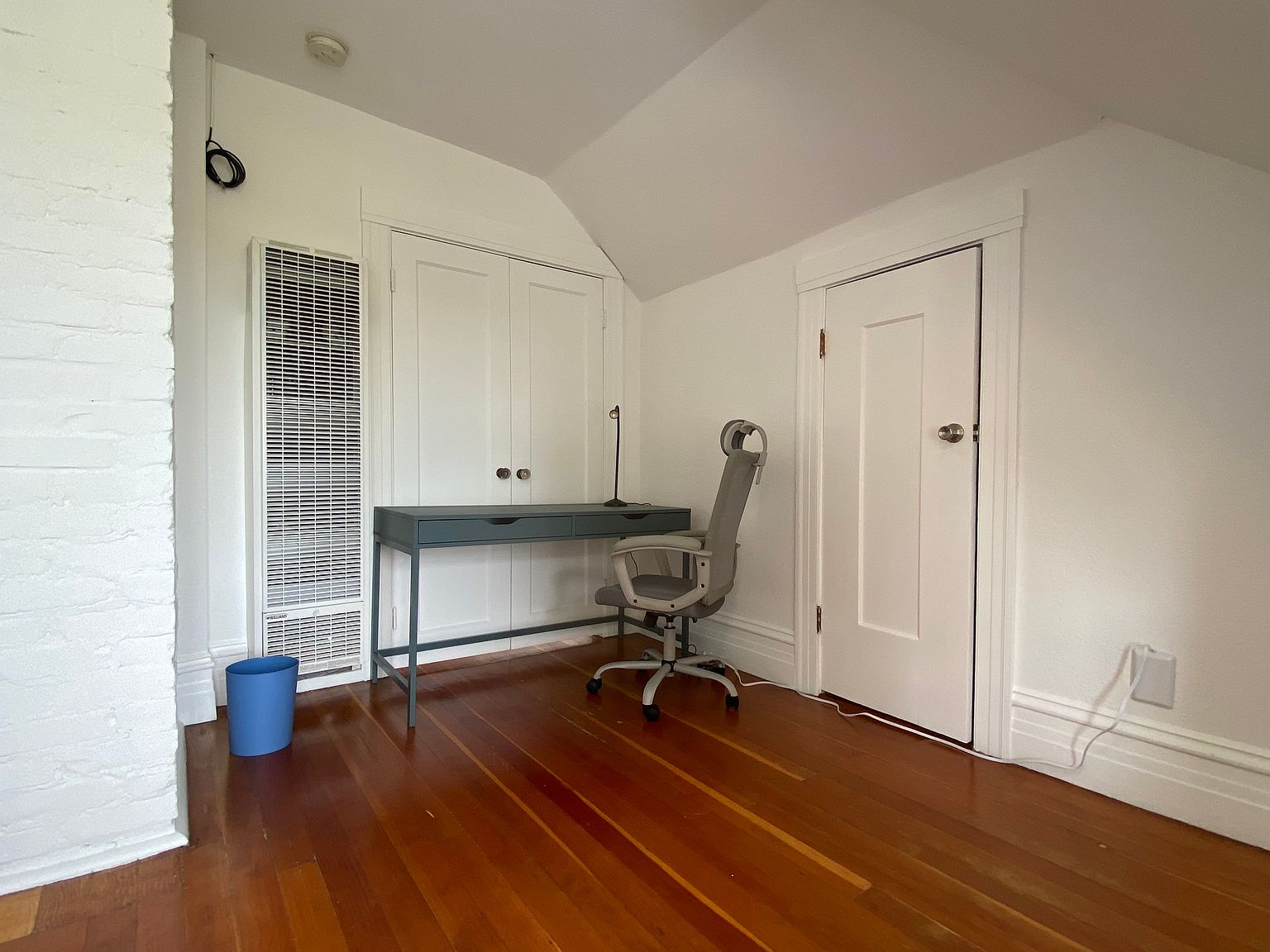 2418 Atherton St photo 4