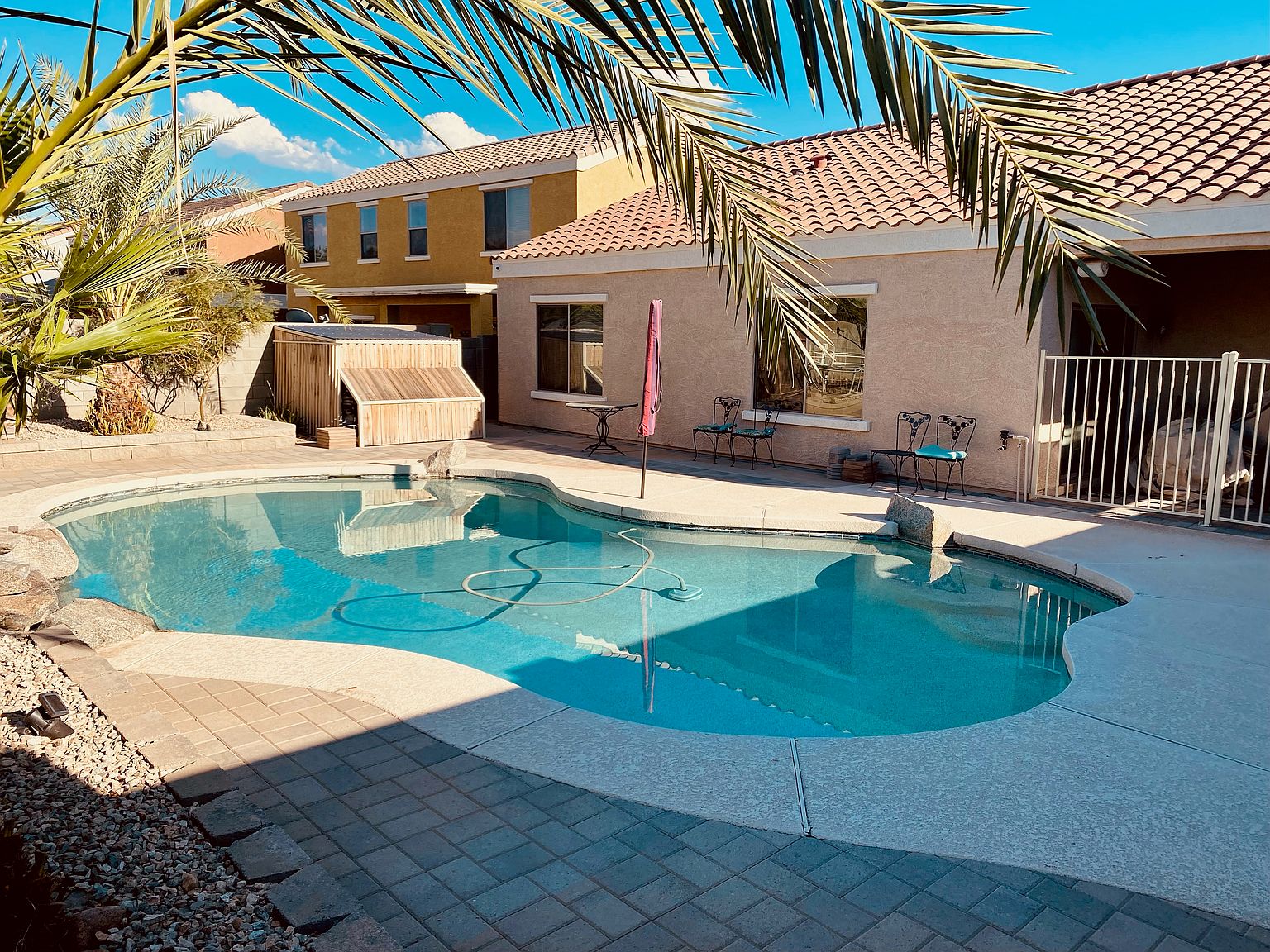 12212 W Valentine Ave photo 3