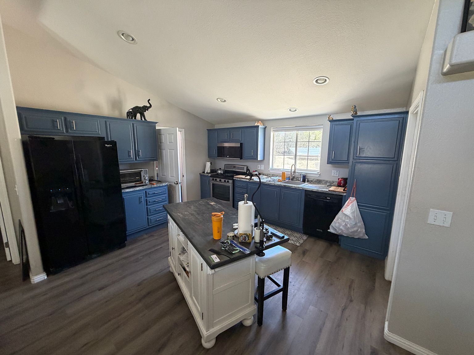 44027 White Mountain Rd photo 3