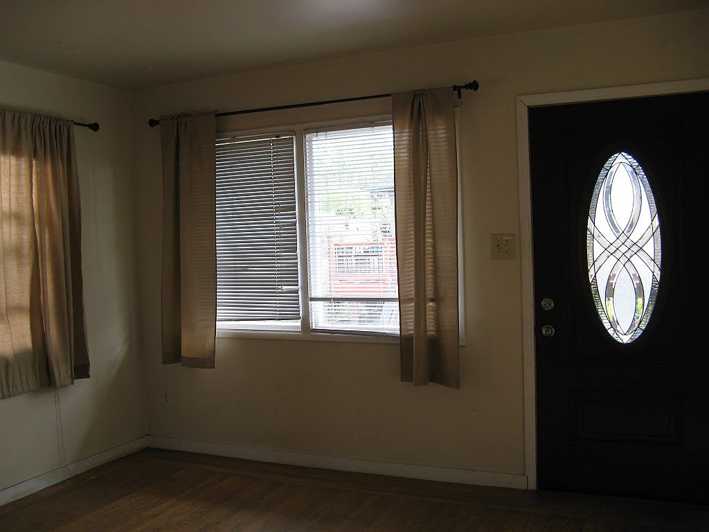 2534 Piedmont Ave photo 5
