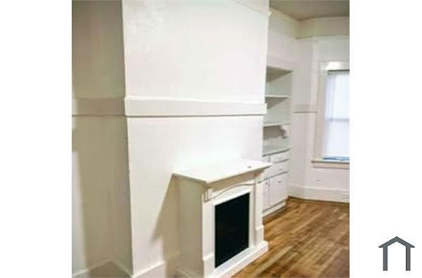 2845 West St photo 2