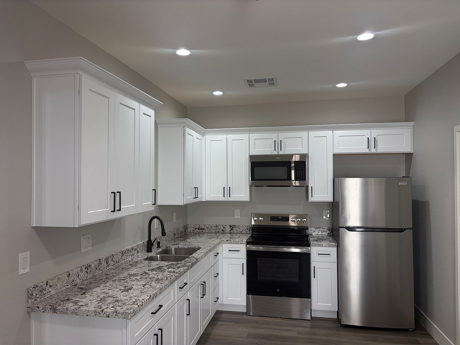 2057 E Orange St. unit A photo 5