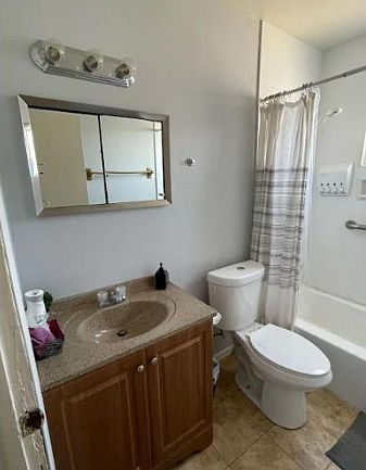 1608 N Old Colony photo 4