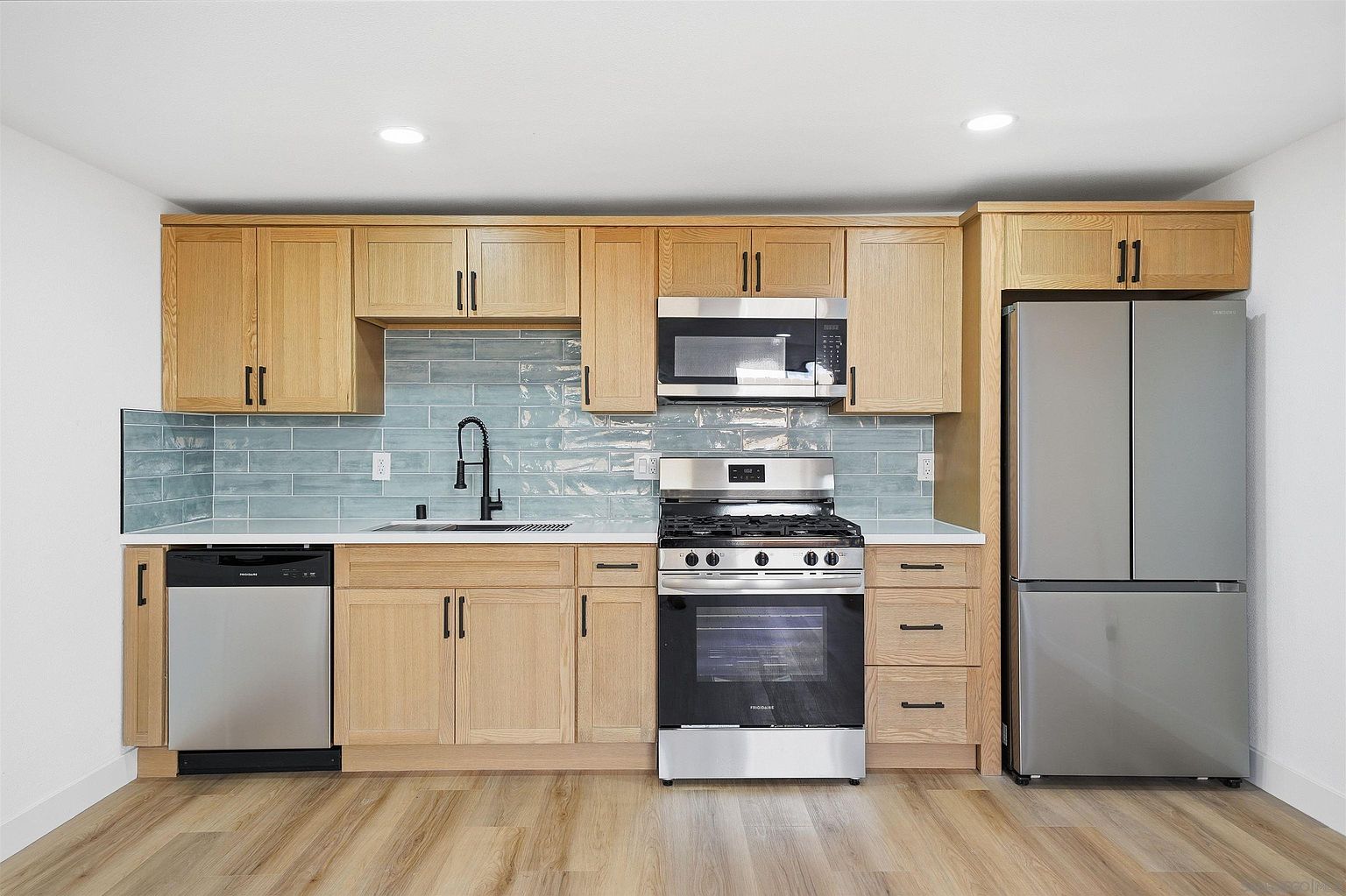 2830 Mission Village Dr photo 3