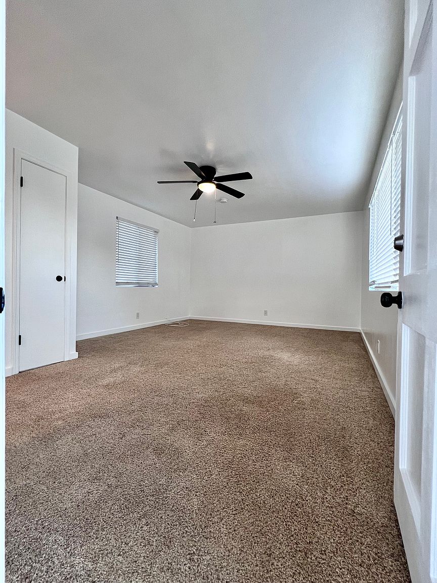 1BR/1BA Condo on Grace St · Hayward photo 2