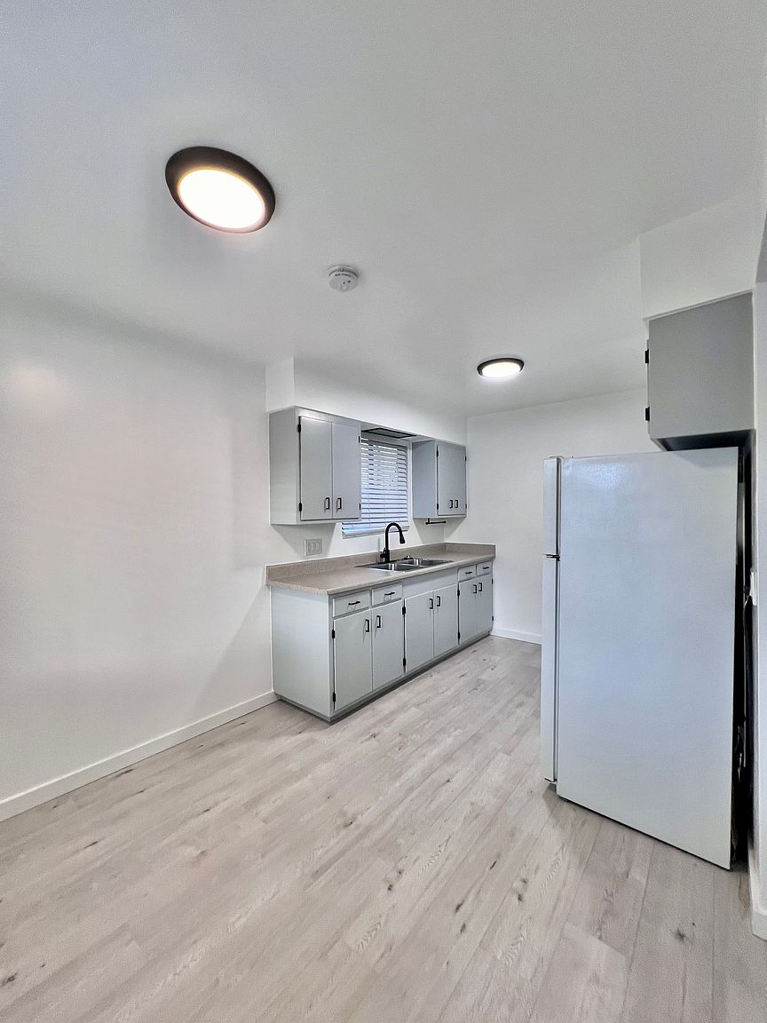 1BR/1BA Condo on Grace St · Hayward photo 4