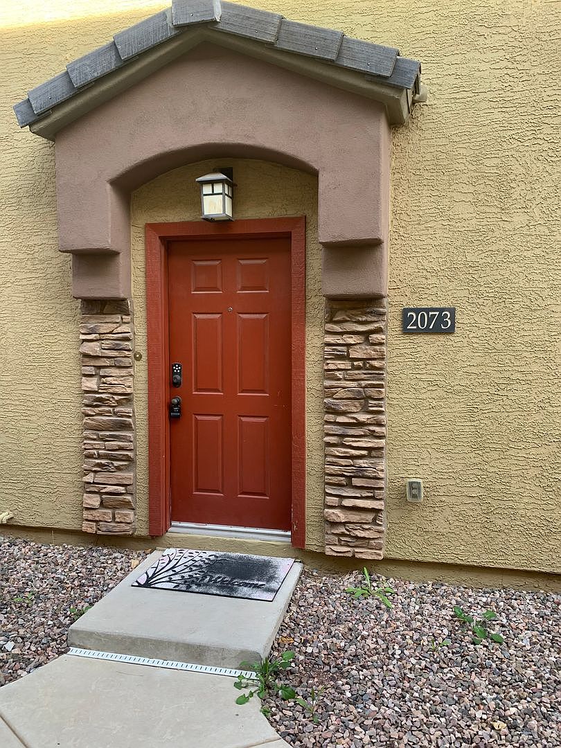 1350 S Greenfield Dr photo 2