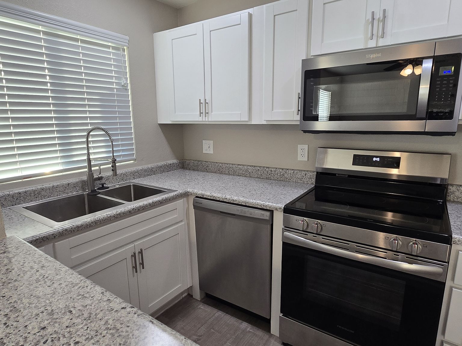 7515 N 12th Streetunit 2phoenix Az photo 3