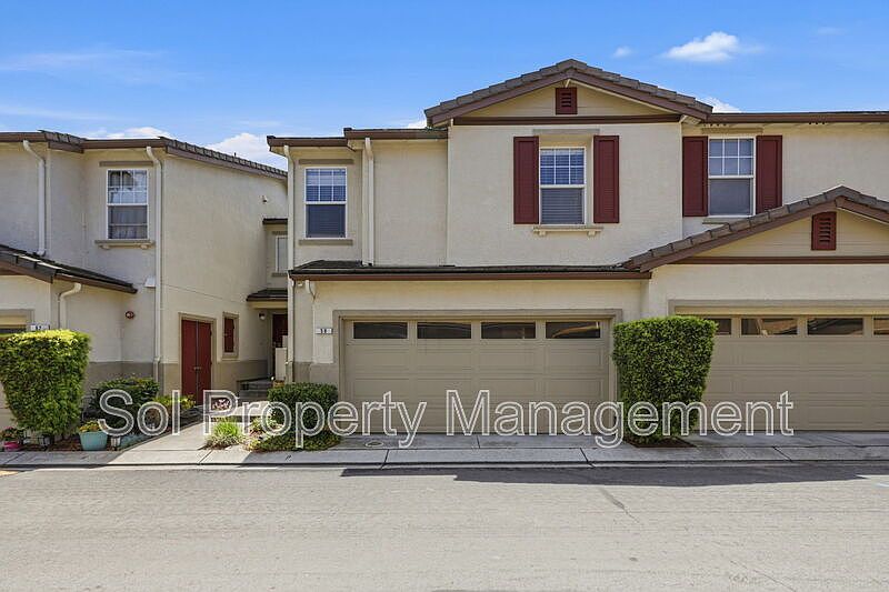 58 Del Rio Ct Watsonville, CA 95076 photo 3