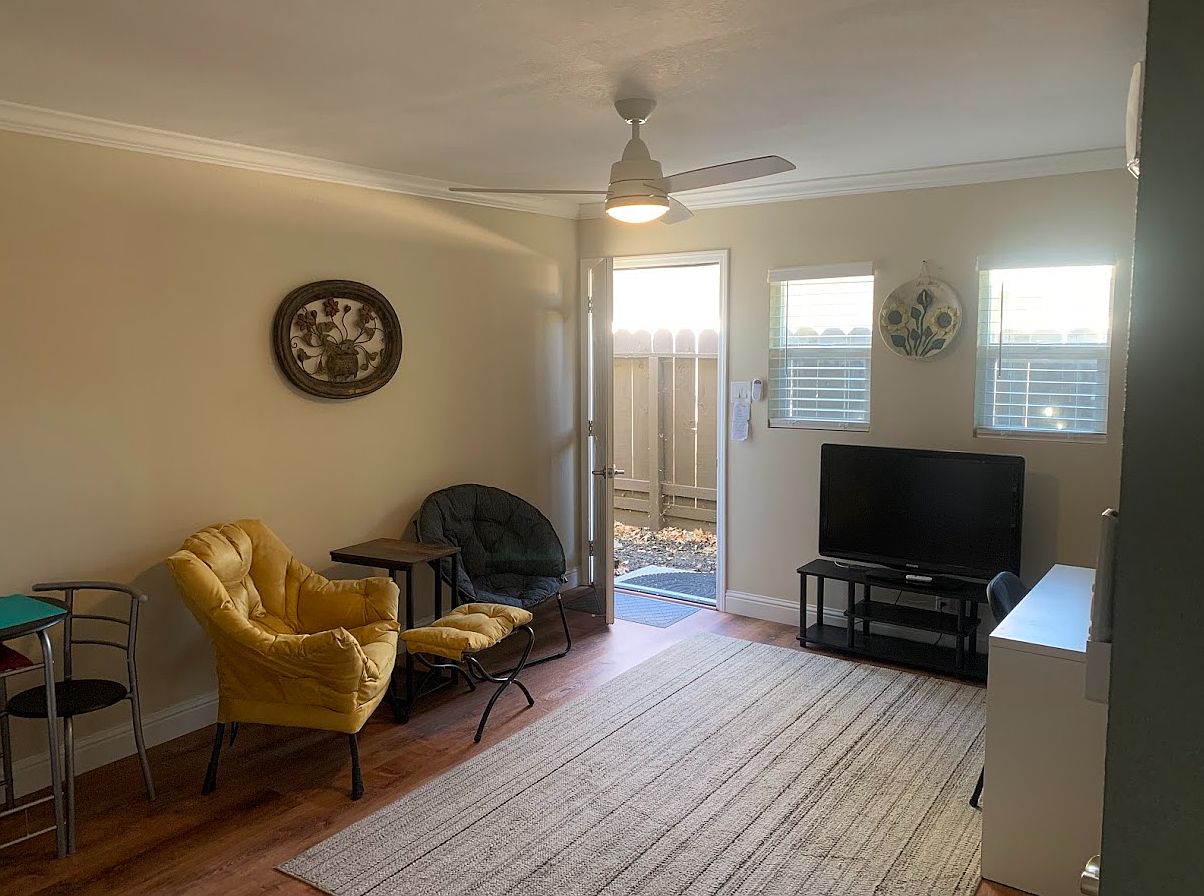 173 Jennie Dr photo 5