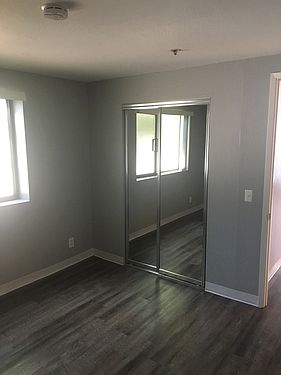Artist Lofts - Downtown Loft Living photo 4