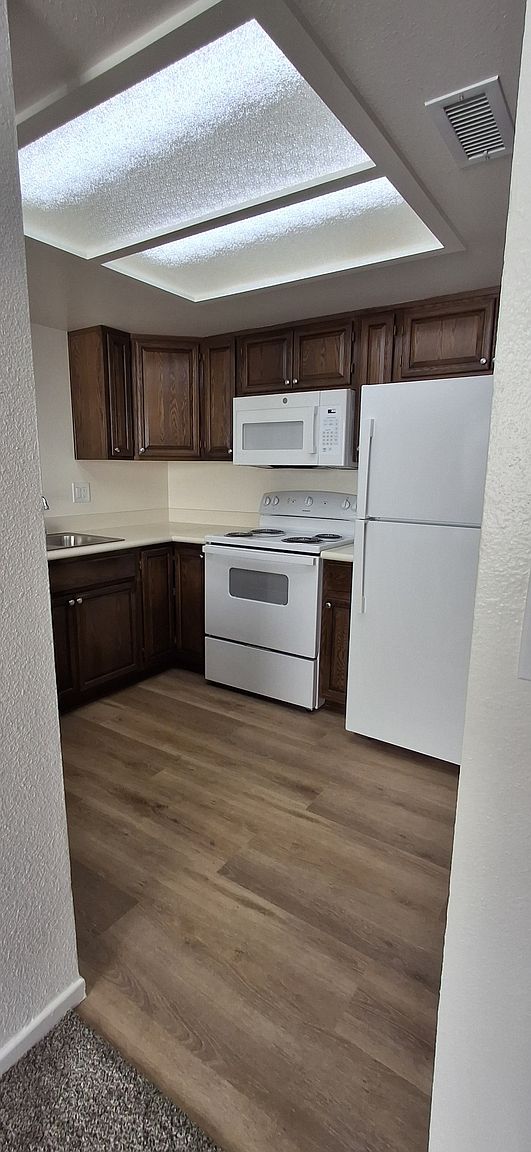 5841 Avenida Jinete photo 4