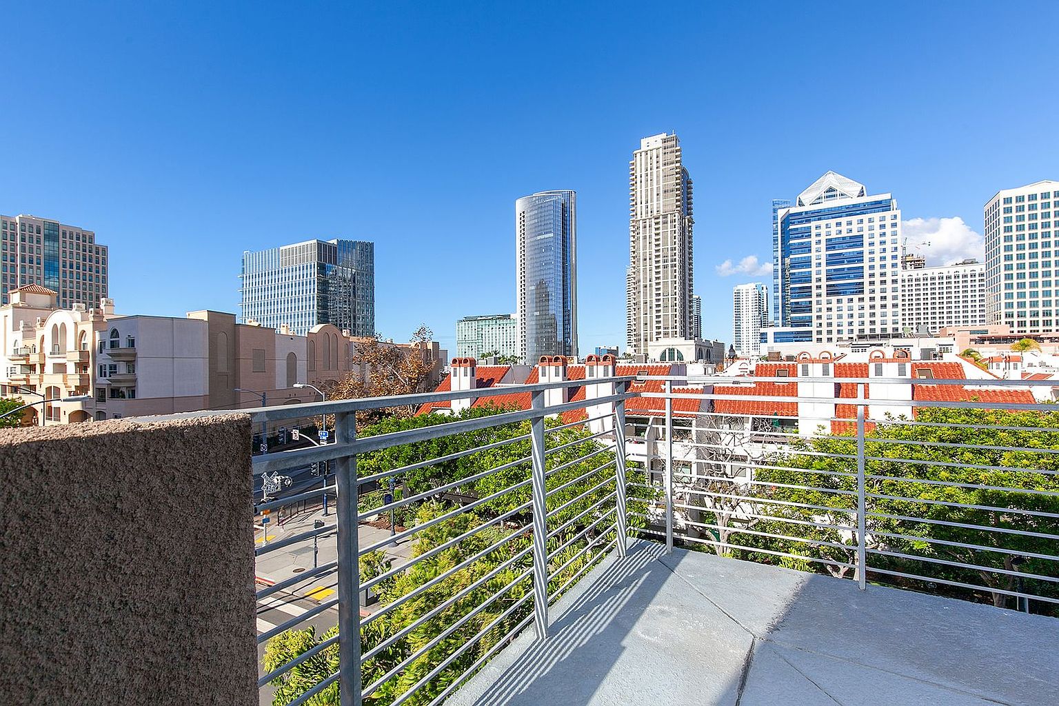 611 G St photo 5