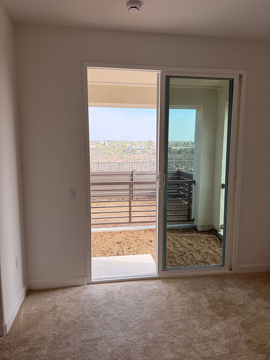 865 Cheyne Loop photo 5