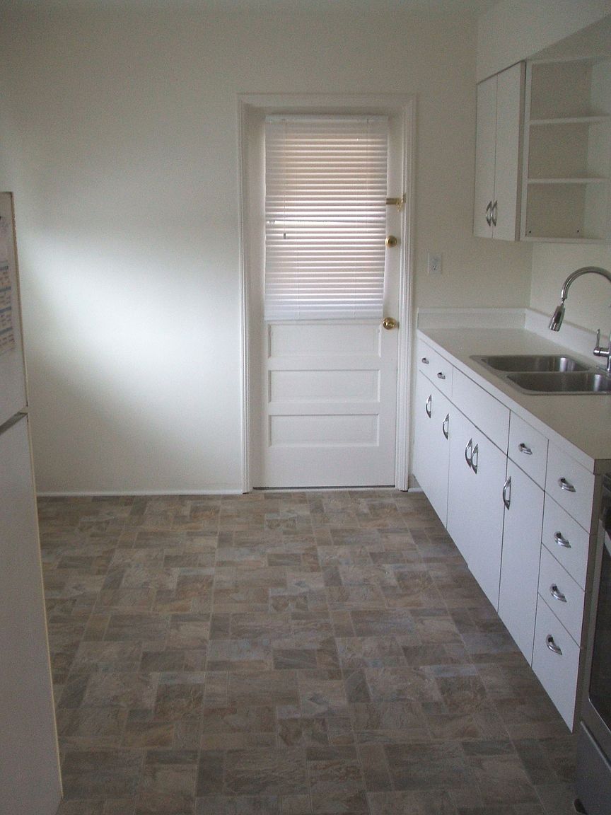 2429 Adams Ave photo 5